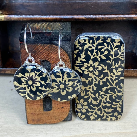 Sixpence Earrings and Teeny Tiny Tin - Ditsy Kuro