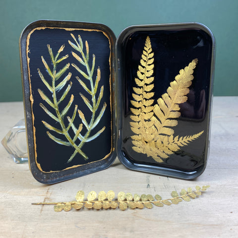 #546 Vintage Fern Tin