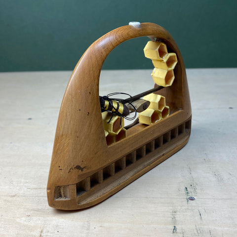 #006 Wild Hive - Ribbon Shuttle