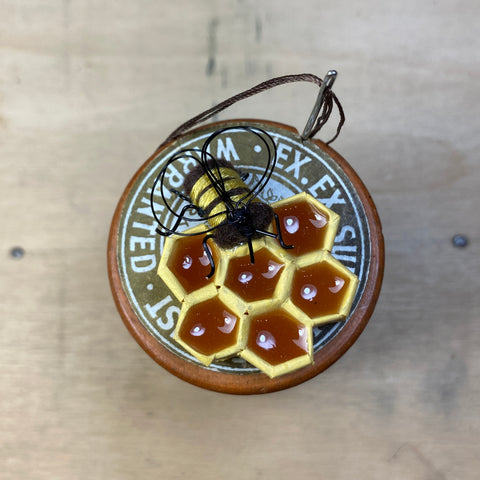 Sewing Bee #222 Brown