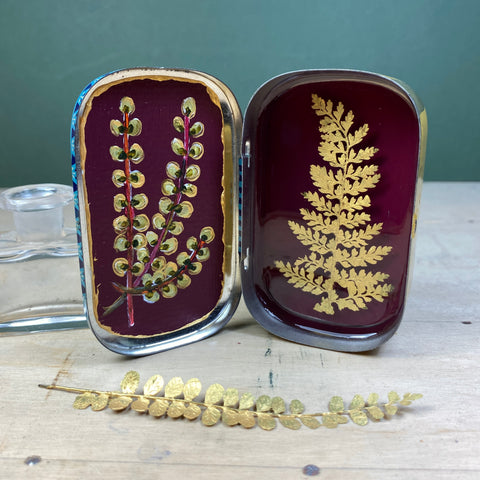 #555 Vintage Fern Tin