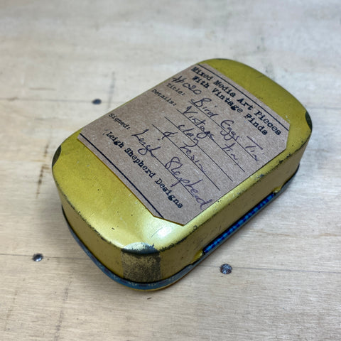 #020 Bird Eggs Vintage Tin