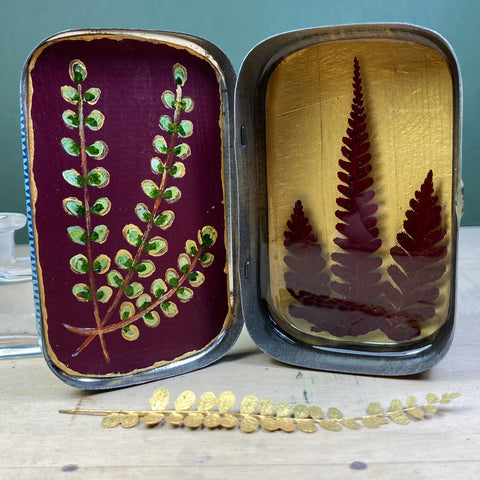 #536 Vintage Fern Tin