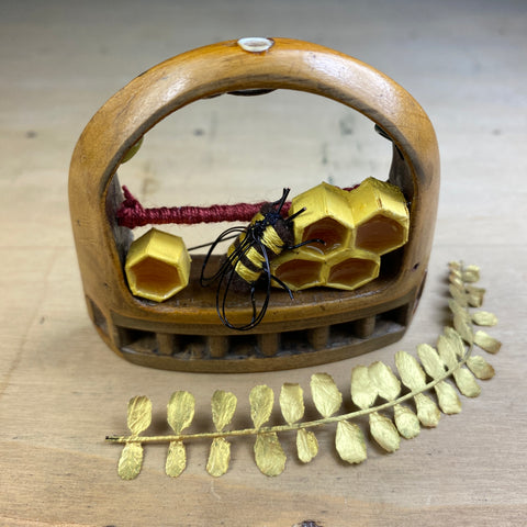 #611 Wild Hive - Ribbon Shuttle