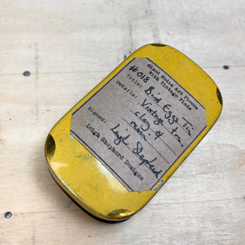 #018 Bird Eggs Vintage Tin