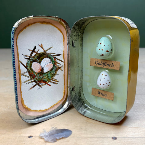 #018 Bird Eggs Vintage Tin