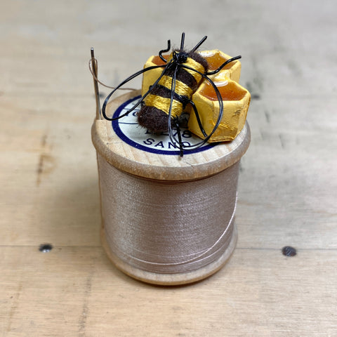 Sewing Bee #202 Sand