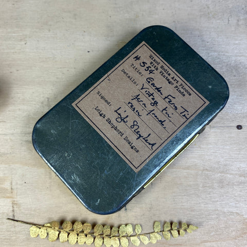 #554 Vintage Fern Tin