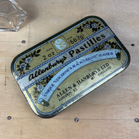 #546 Vintage Fern Tin