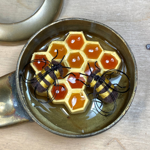 #595 Secret Hive - Watch Case