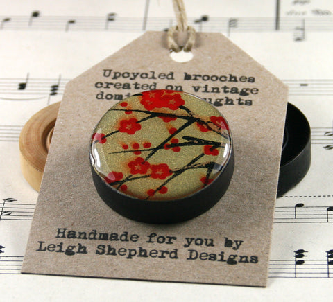 Draughts Piece Brooch - Golden Blossom Red